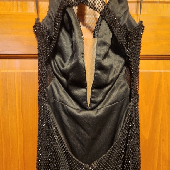 ALYCE formal dress, No. 61124, Size 4, Black. - Picture 16 of 17